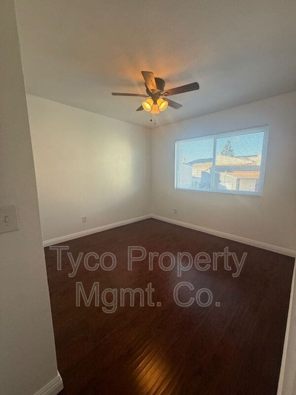 Building Photo - 1720 Melrose Ave