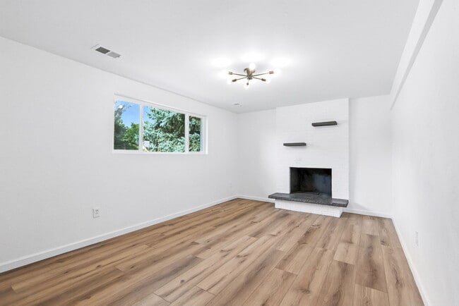 Building Photo - 10863 W 67th Pl