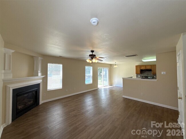 Building Photo - 6831 Sunman Rd