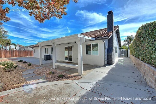 Building Photo - 9814 Hibiscus Ct