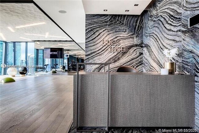 Building Photo - 1451 Brickell Ave