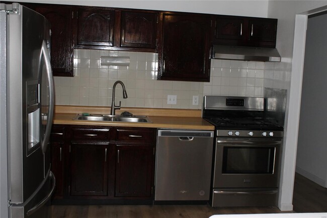 Building Photo - 12823 Calamaide Ct