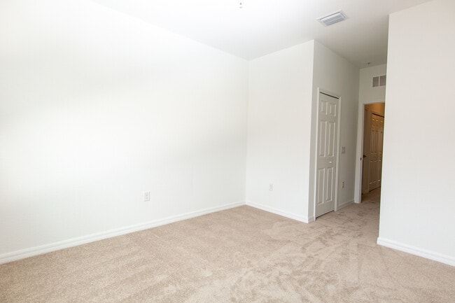 Building Photo - 20457 Lagente Cir