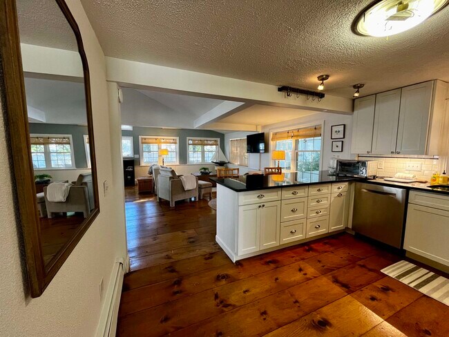 Building Photo - 15 Mill Pond Ln