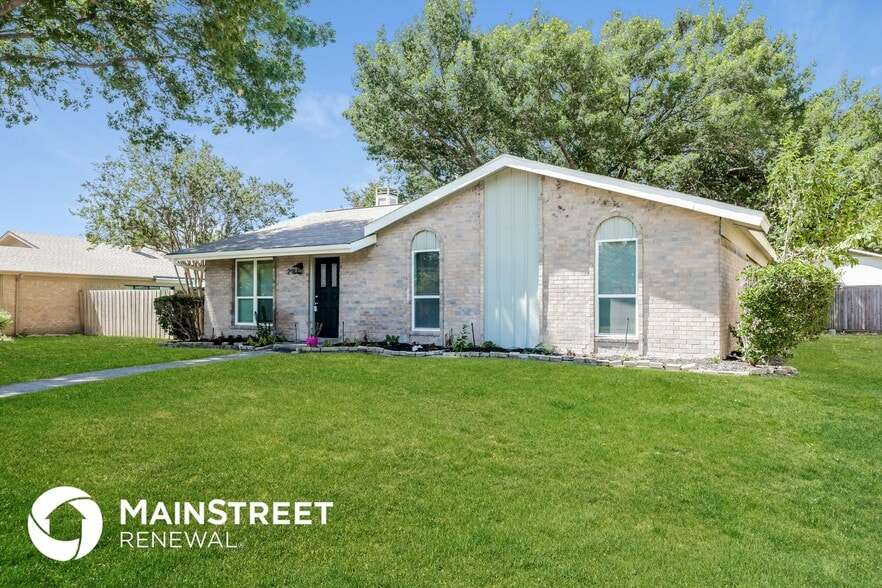 Building Photo - 2904 Chancellor Dr