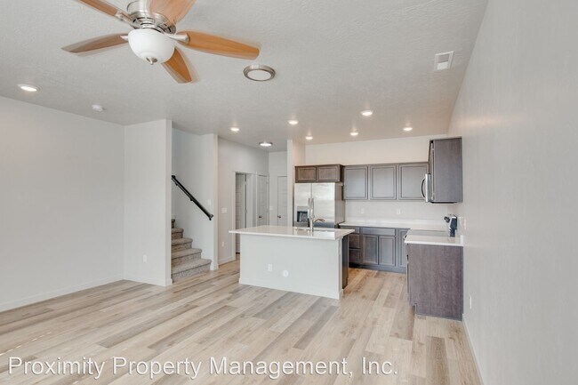 Building Photo - 3 br, 2.5 bath House - 11218 W. Knightsbri...
