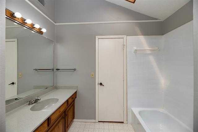 Building Photo - 2523 Cattail Ct