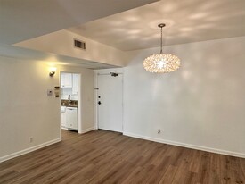 Building Photo - 8162 Manitoba St
