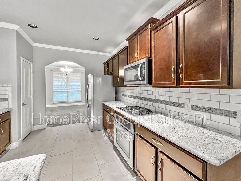 Building Photo - 608 Cherry Spring Dr