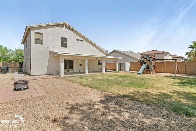 Building Photo - Luxurious 4Bdm 2.5Ba Home with Expansive Backyard in Mesa