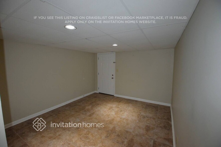 Building Photo - 373 Rustic Ridge Cir