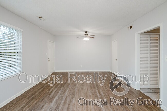 Building Photo - 1932 2nd St NE