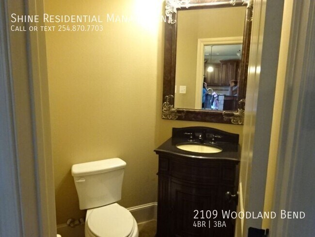 Building Photo - 2109 Woodland Bend Rd