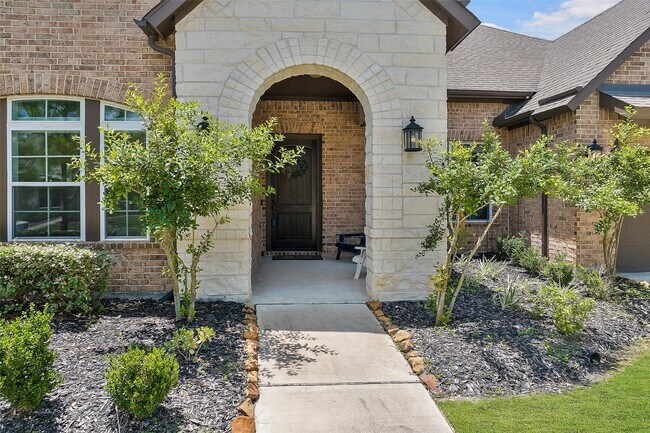 Building Photo - 15240 Hemingway Heights Dr