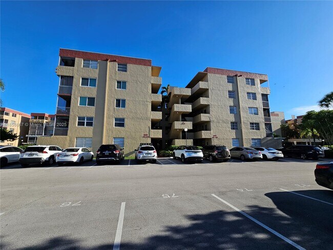 Building Photo - 404 NW 68th Ave
