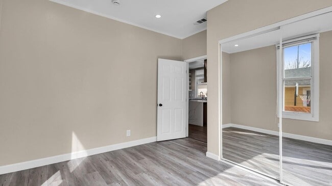 Building Photo - Downtown San Jose- beautifully renovated 3 bed/2 bath house with central heating and A/C