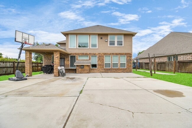 Building Photo - 8002 Mesquite Hill Ln