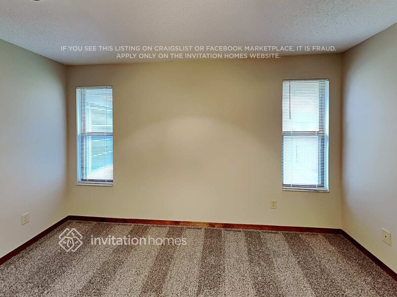 Building Photo - 10669 Parliament Pl