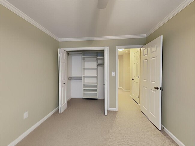 Building Photo - 1217 Highland Bluff NW