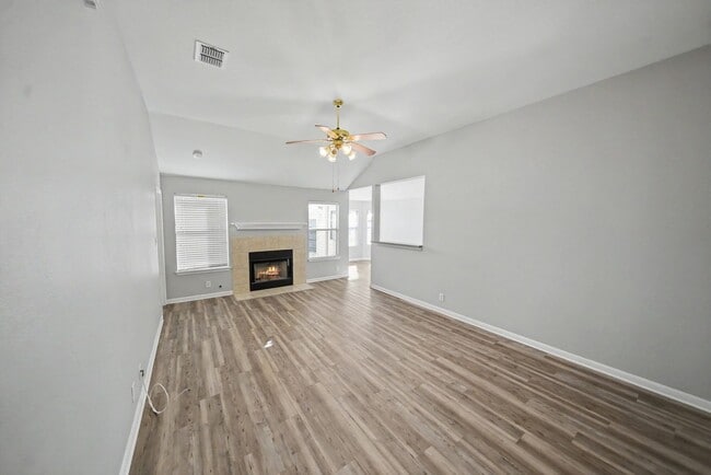 Building Photo - Updated Single-Story Home in Escondido North - Realtor Commission: $500