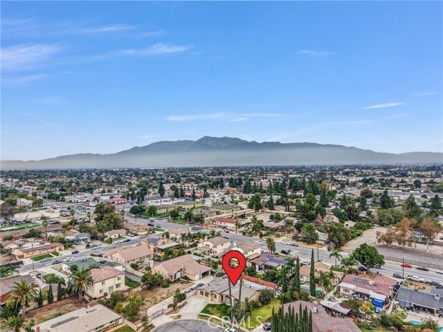 Building Photo - 9338 Emerald Ave