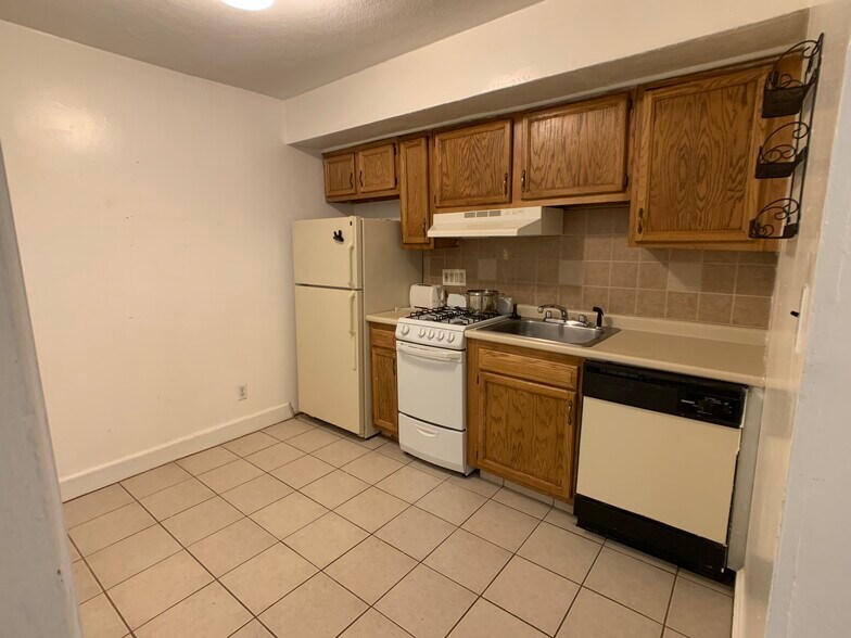 Building Photo - 1355 Commonwealth Ave