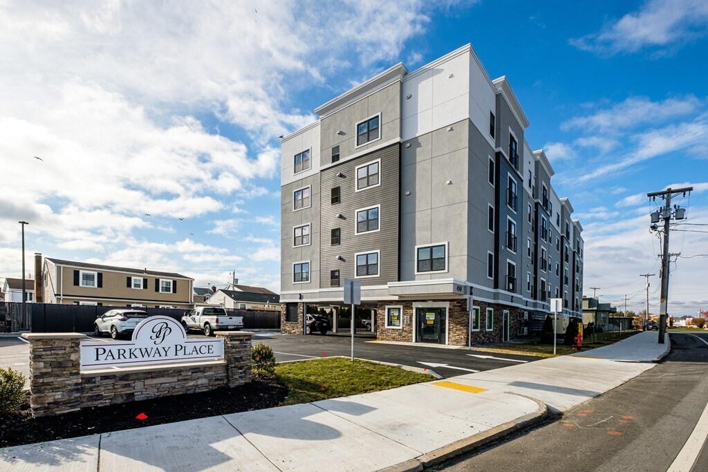 Building Photo - 450 American Legion Hwy