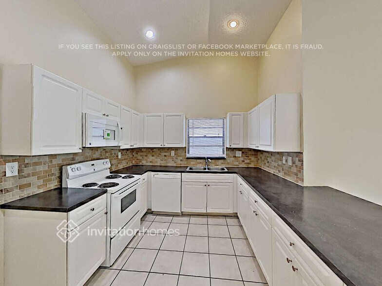 Building Photo - 14523 SW 106th Terrace