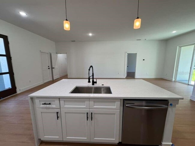 Building Photo - 16090 SW 35th Court Rd