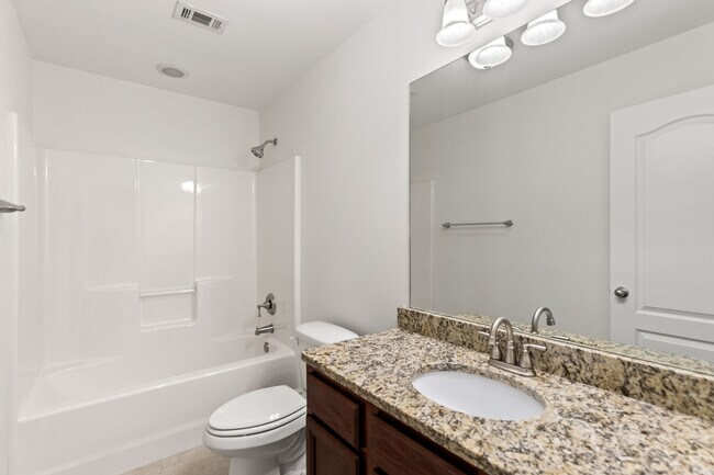 Bathroom - 827 Berkshire Ct