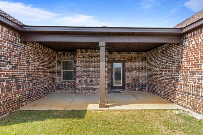 Building Photo - 1420 Wildlife Wy