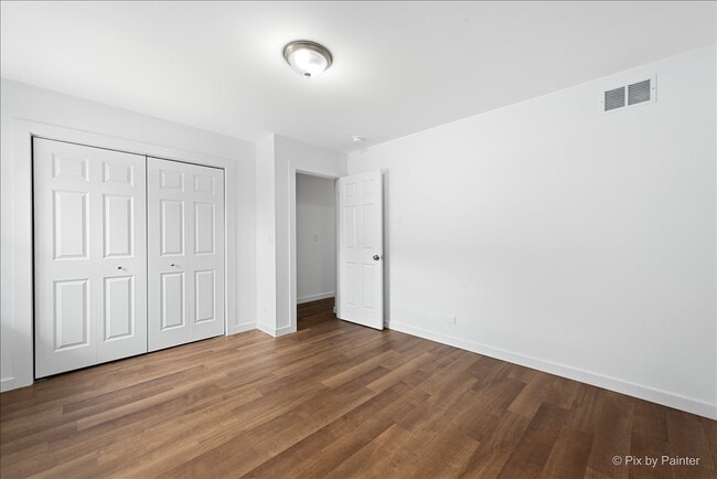 Building Photo - 544 Hainesville Rd
