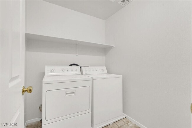 Building Photo - 11667 Autunno St