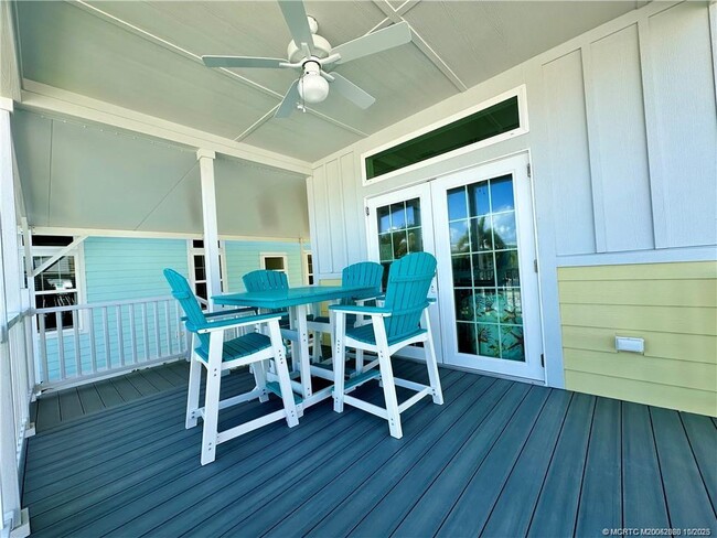 Building Photo - 219 NE Sunrise Terrace