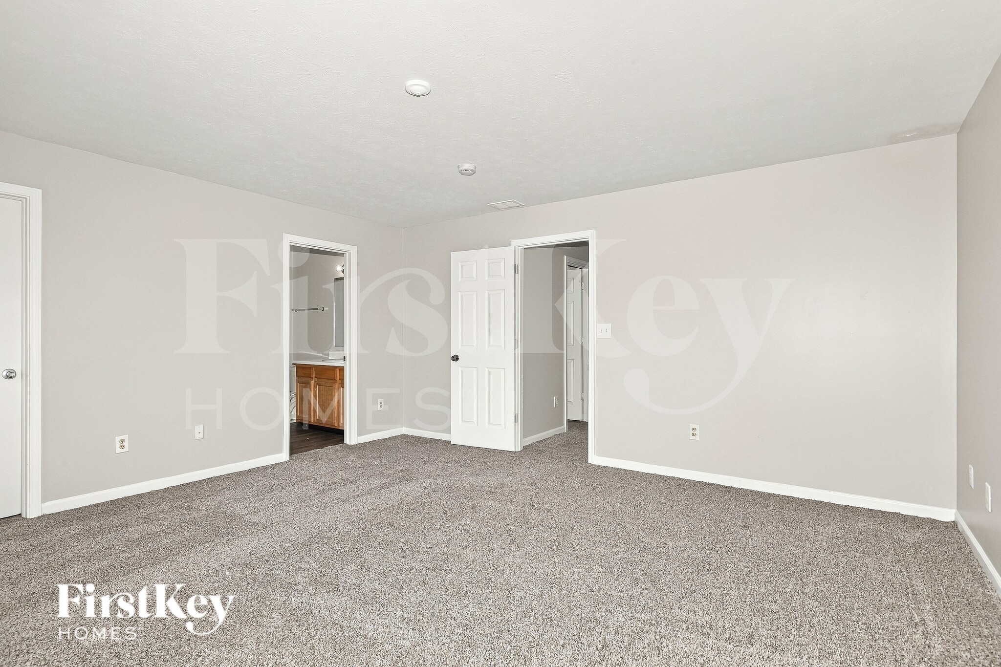 Building Photo - 10368 Platinum Dr