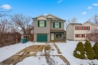 Building Photo - 35942 Vinewood St