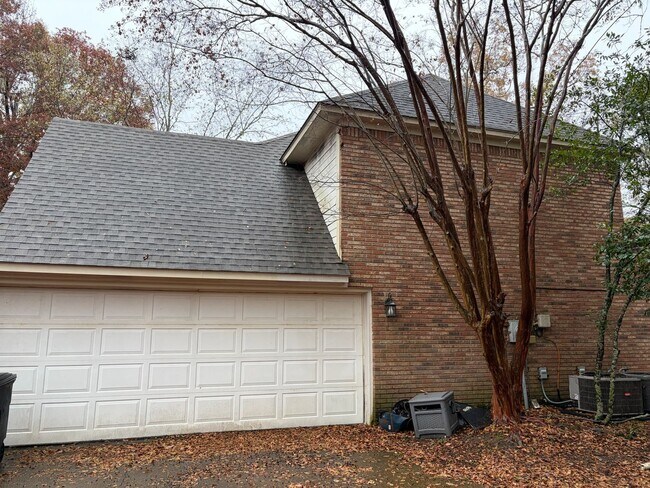 Building Photo - 89 Sir Henry Dr