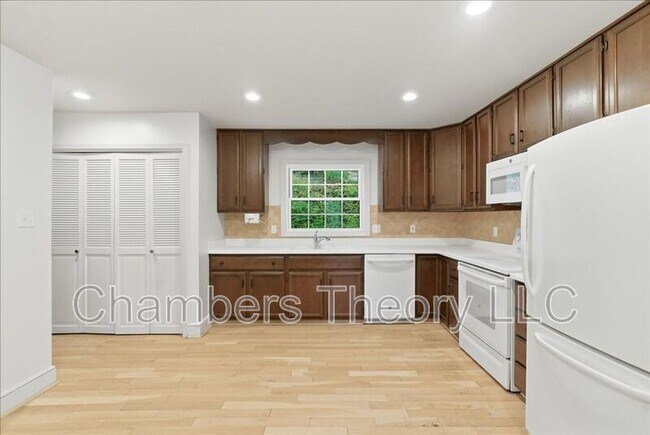 Building Photo - 1436 Ironwood Dr