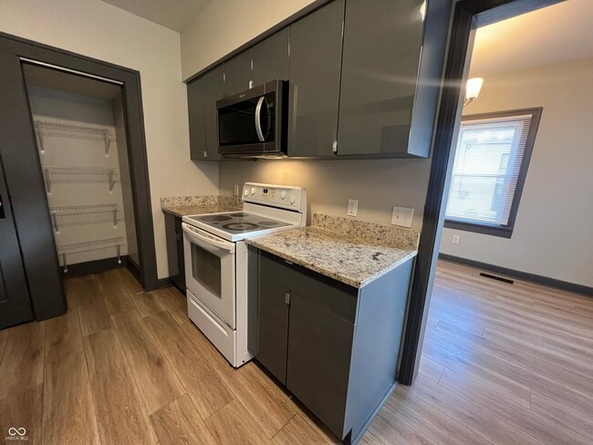 Building Photo - 154 S 9th Ave