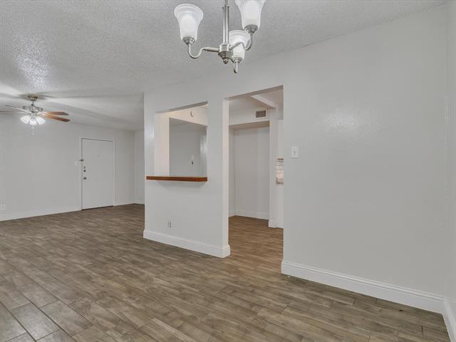 Building Photo - 5053 Ridglea Ln