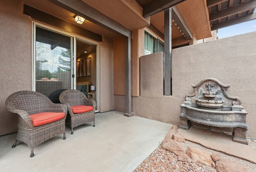 Building Photo - 3385 Calle Del Sol
