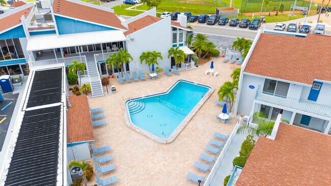 Building Photo - 230 Medallion Blvd