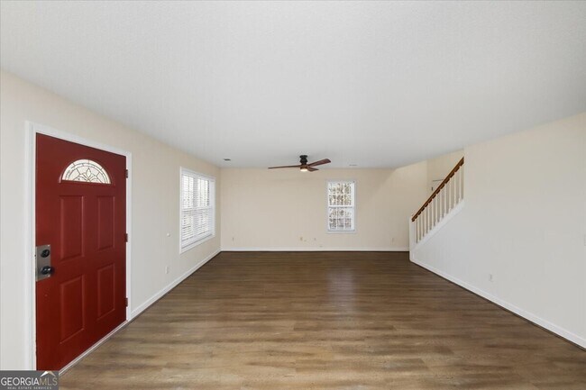 Building Photo - 2515 Lakeview Trail