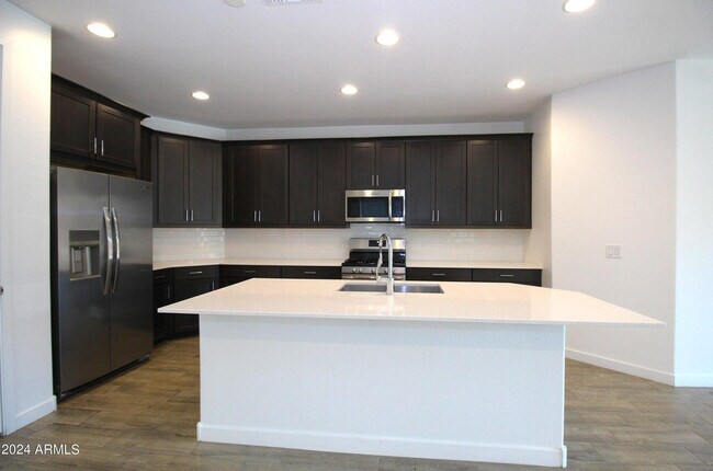 Building Photo - 1649 W la Mirada Dr
