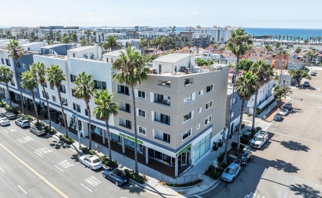 Building Photo - 401 N Coast Hwy