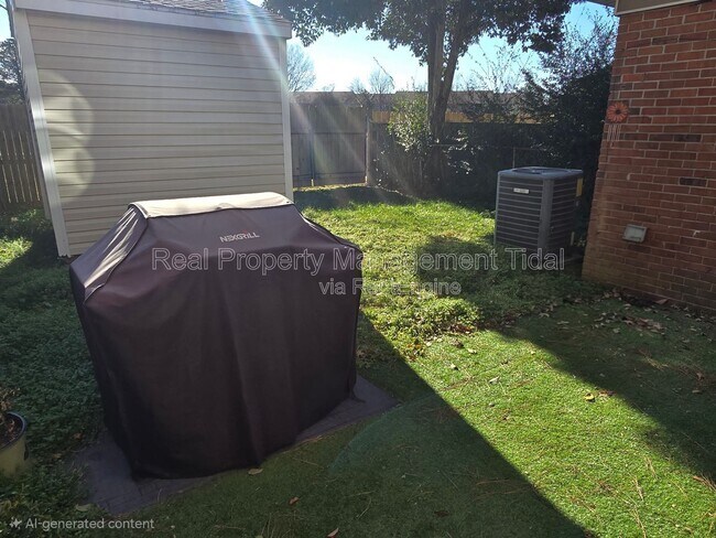 Building Photo - 1072 Level Green Blvd