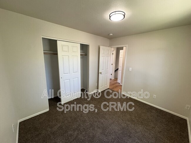 Building Photo - 235 Ellers Grove