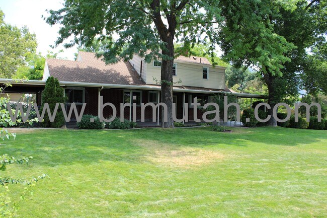 Building Photo - 4192 S Holloway Dr