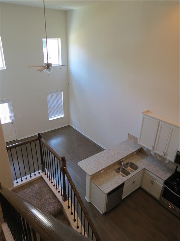 Building Photo - 2304 S Lakeline Blvd