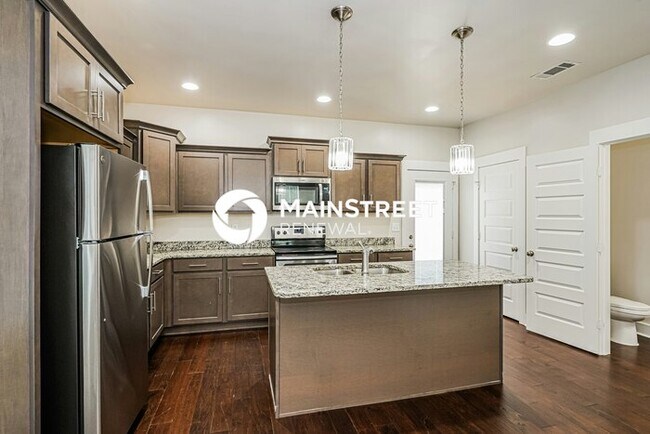 Building Photo - 3 Bedroom Pet-Friendly Home in HERMITAGE, TN with Main Street Renewal